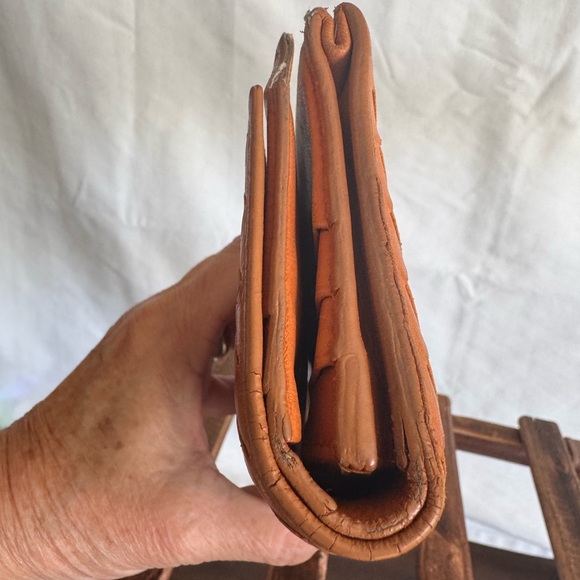 **SOLD** Bottega Veneta Woven Leather Double Flap Long Wallet - Picture 3 of 10